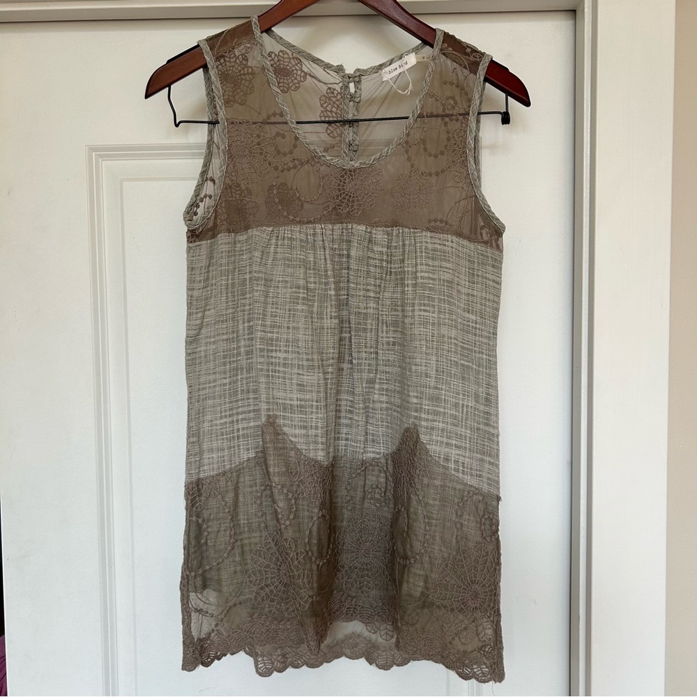 NWOT Boutique “Blue Bird” Lace Detail Linen Tank Top Festival Boho Feminine
